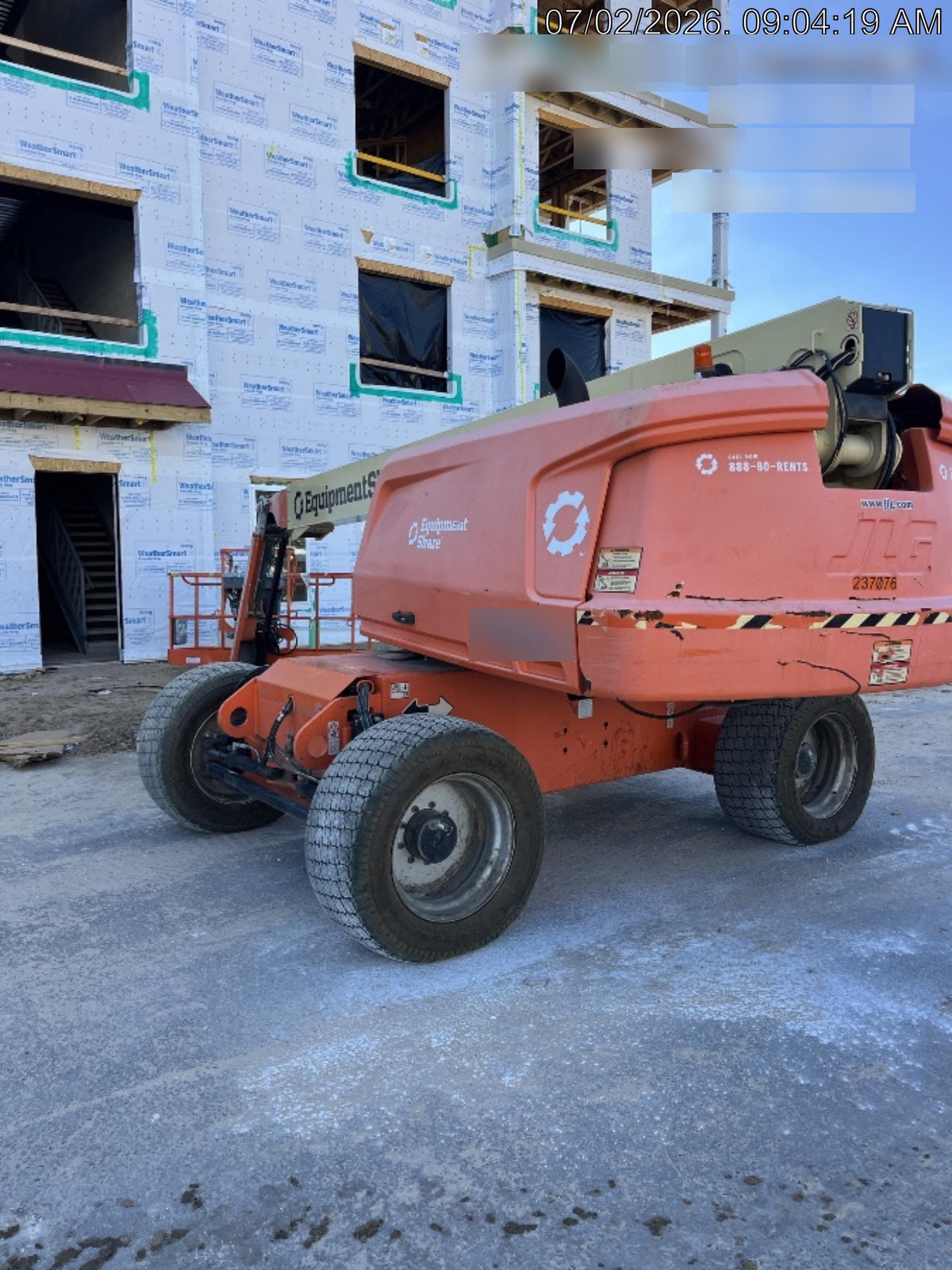 2022 JLG 660SJ