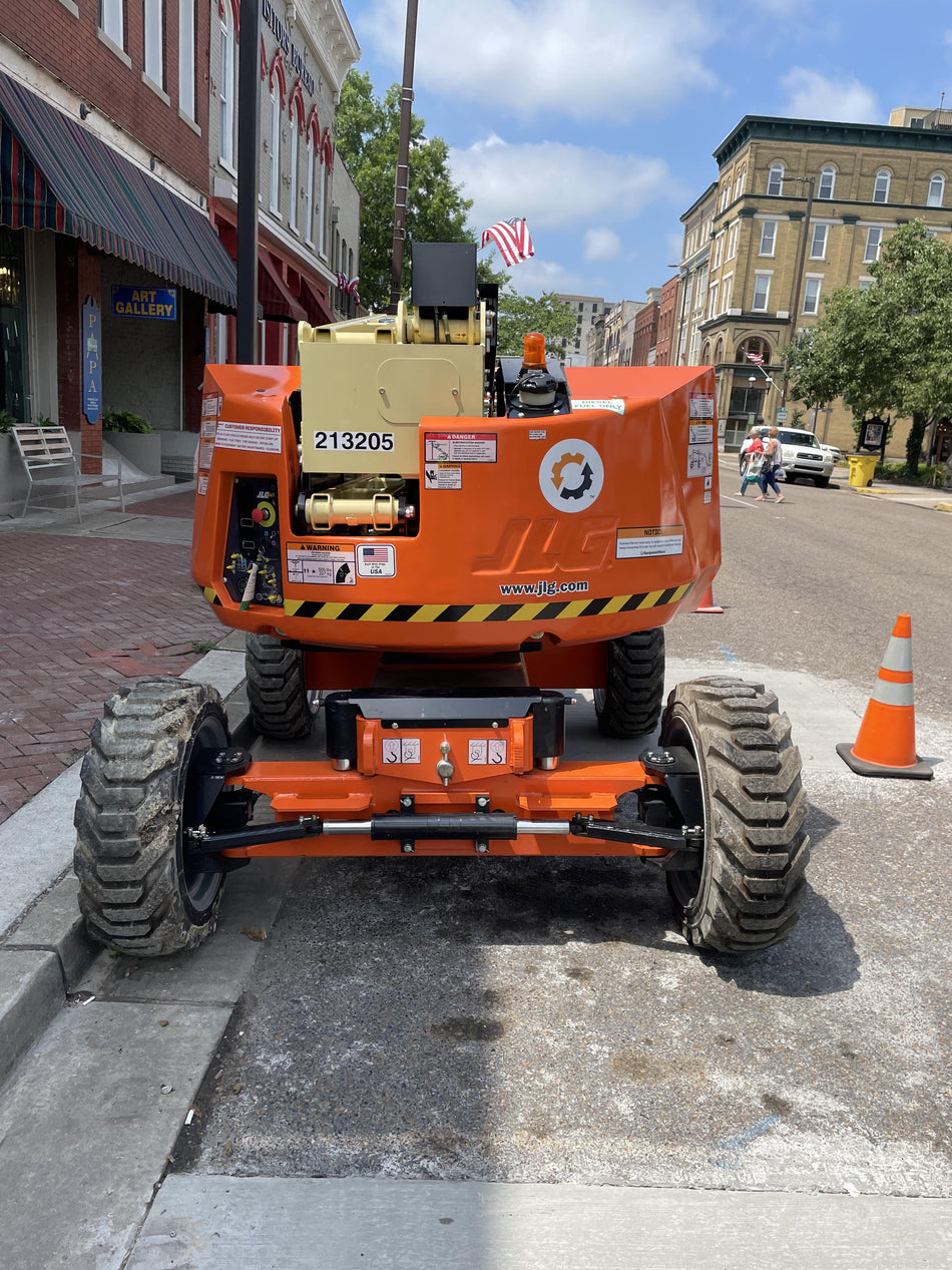 2022 JLG 340AJ