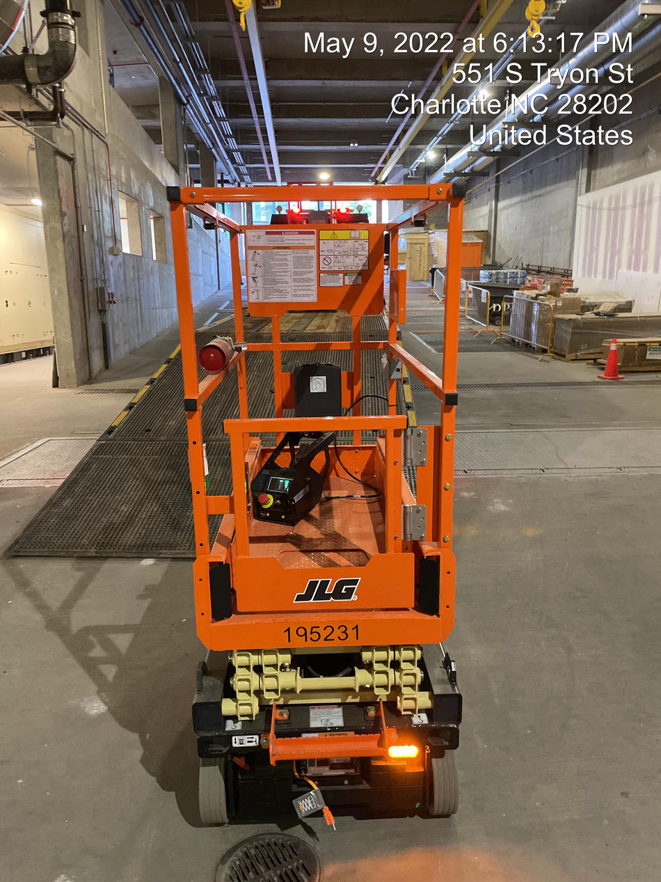 2021 JLG ES1330L