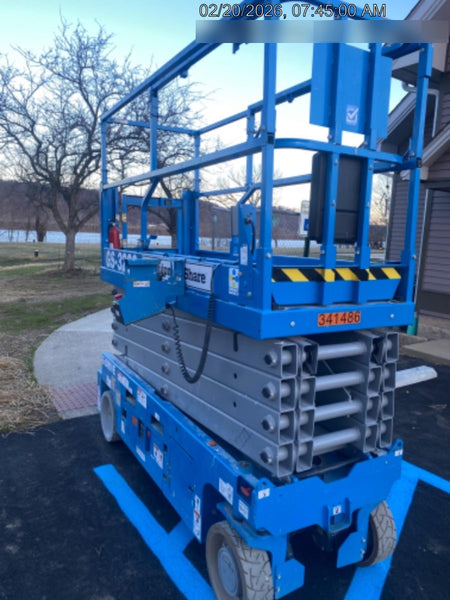 2023 GENIE GS-3232
