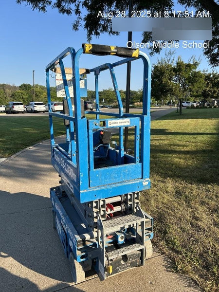 2021 GENIE GS-1330m