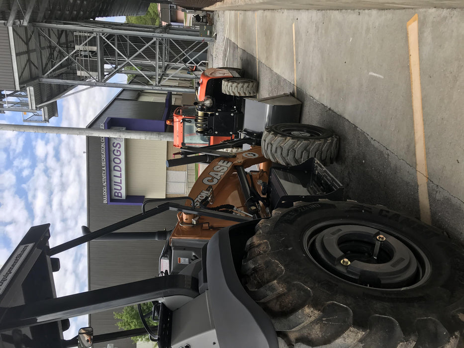 2019 Case 570N EP Canopy, 4WD, GP Front Bucket, Dual Tilt Cylinder, 84" Box Blade w/ Scarifier, Wheel Weights, Beacon