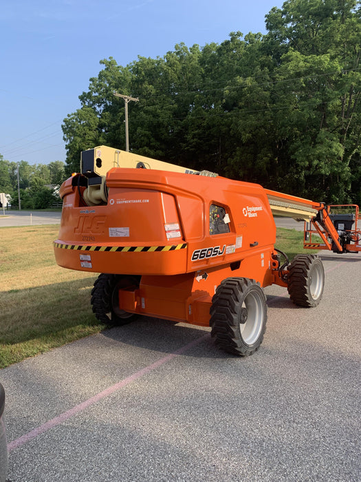 2022 JLG 660SJ