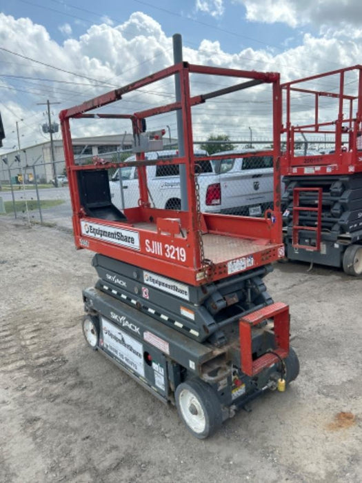 2019 Skyjack SJIII-3219 Standard Options, Trojan Batteries