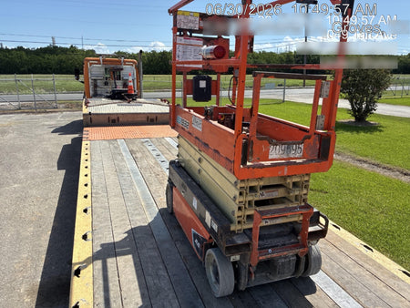 2022 JLG ES1932