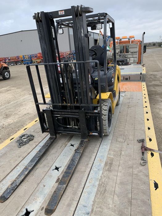 2021 KOMATSU FG25T-16