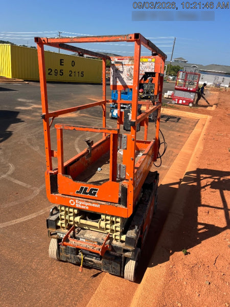 2022 JLG ES1330L