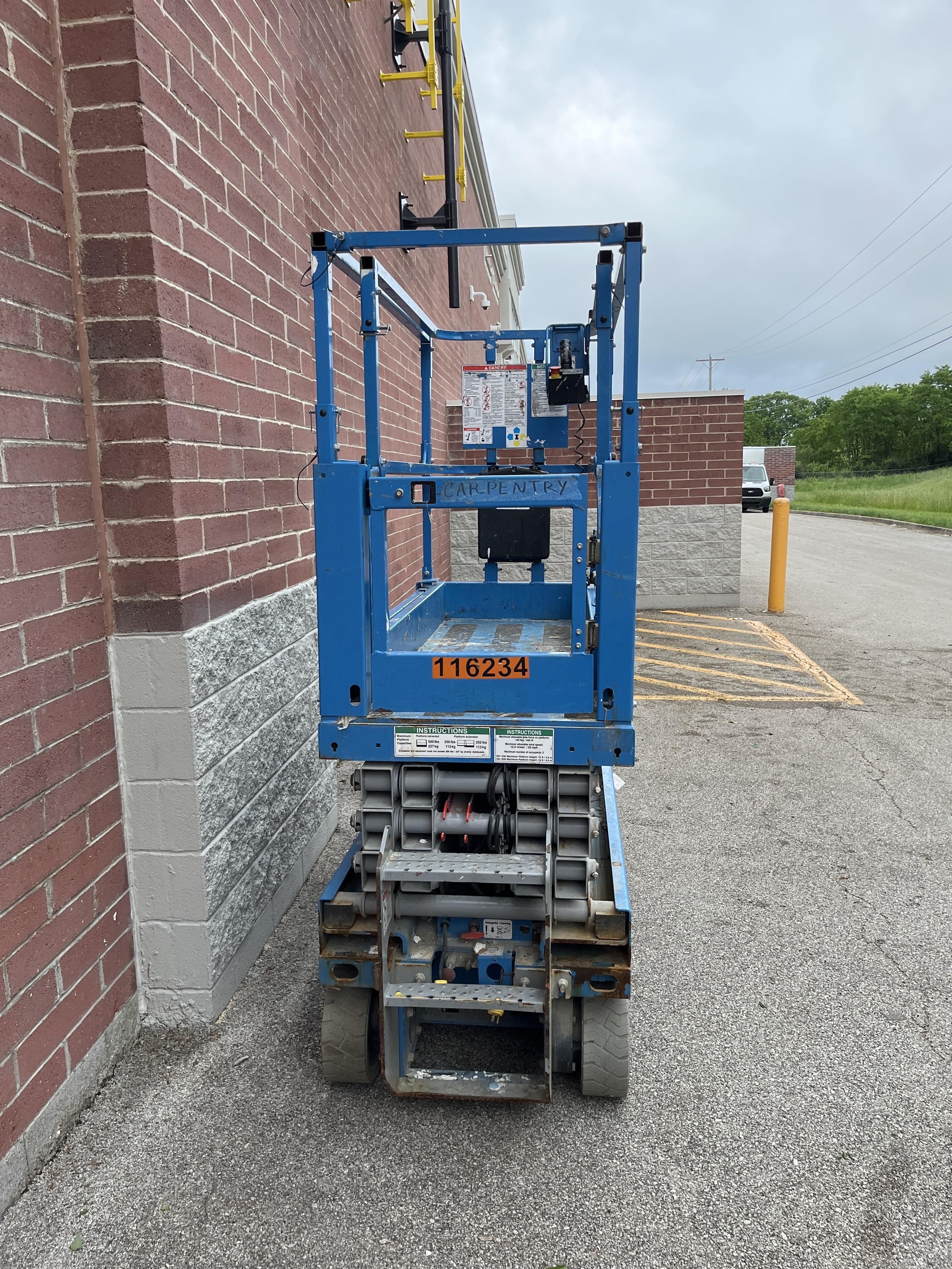 2020 Genie GS-1930 Solid Non Marking Tires, Beacon, Folding rails with half height swing gate