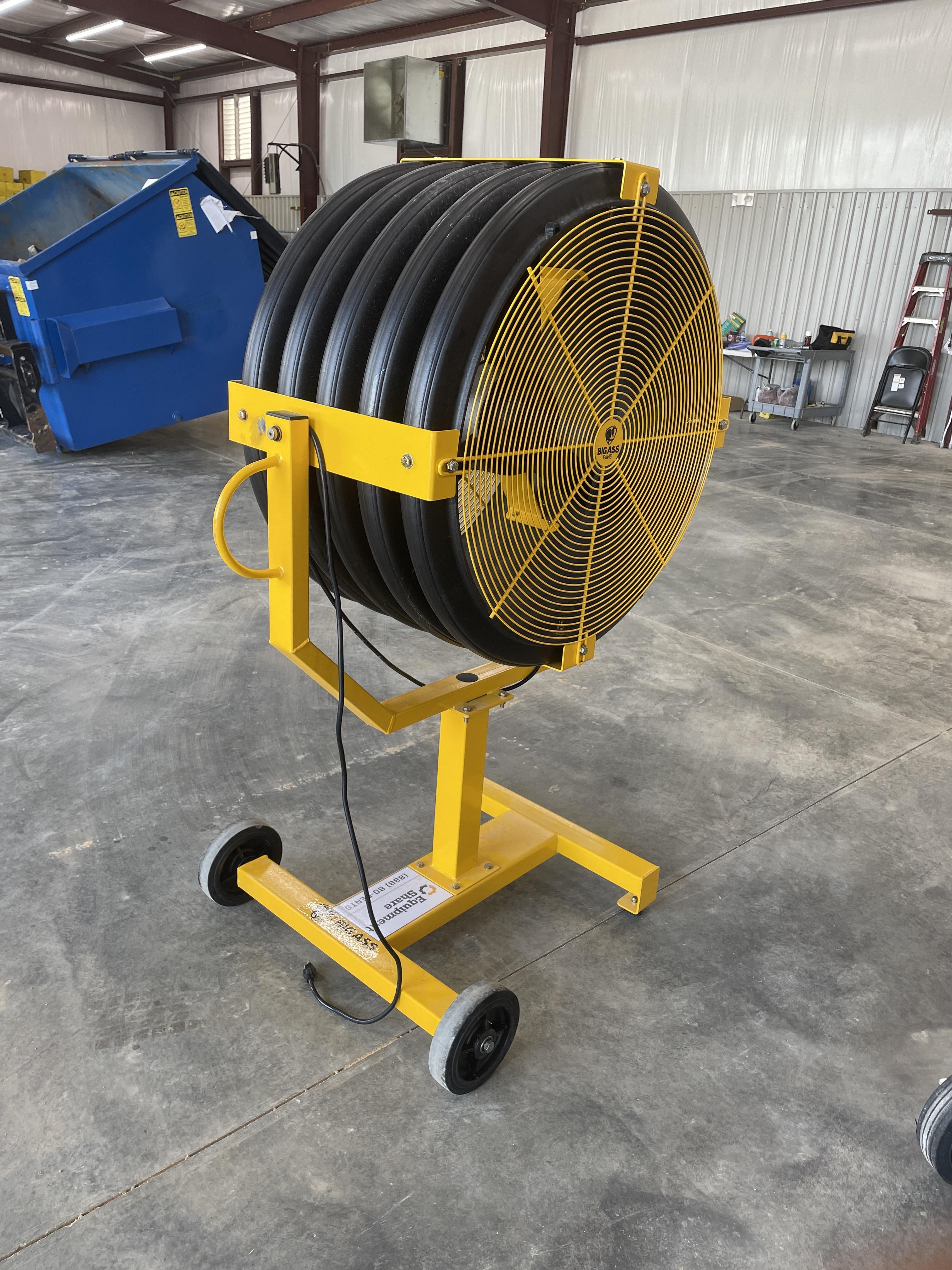 2022 BIG ASS FANS Yellow Jacket