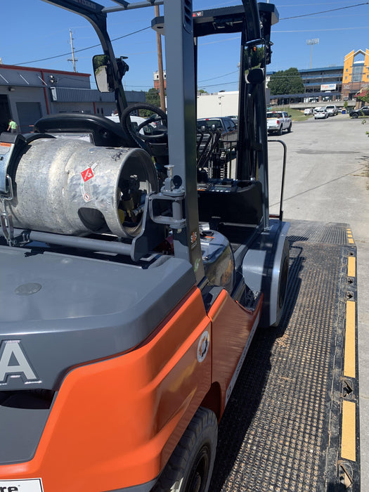 2022 TOYOTA 50-8FGU25