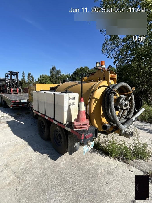 2021 VAC-TRON LP573XDT