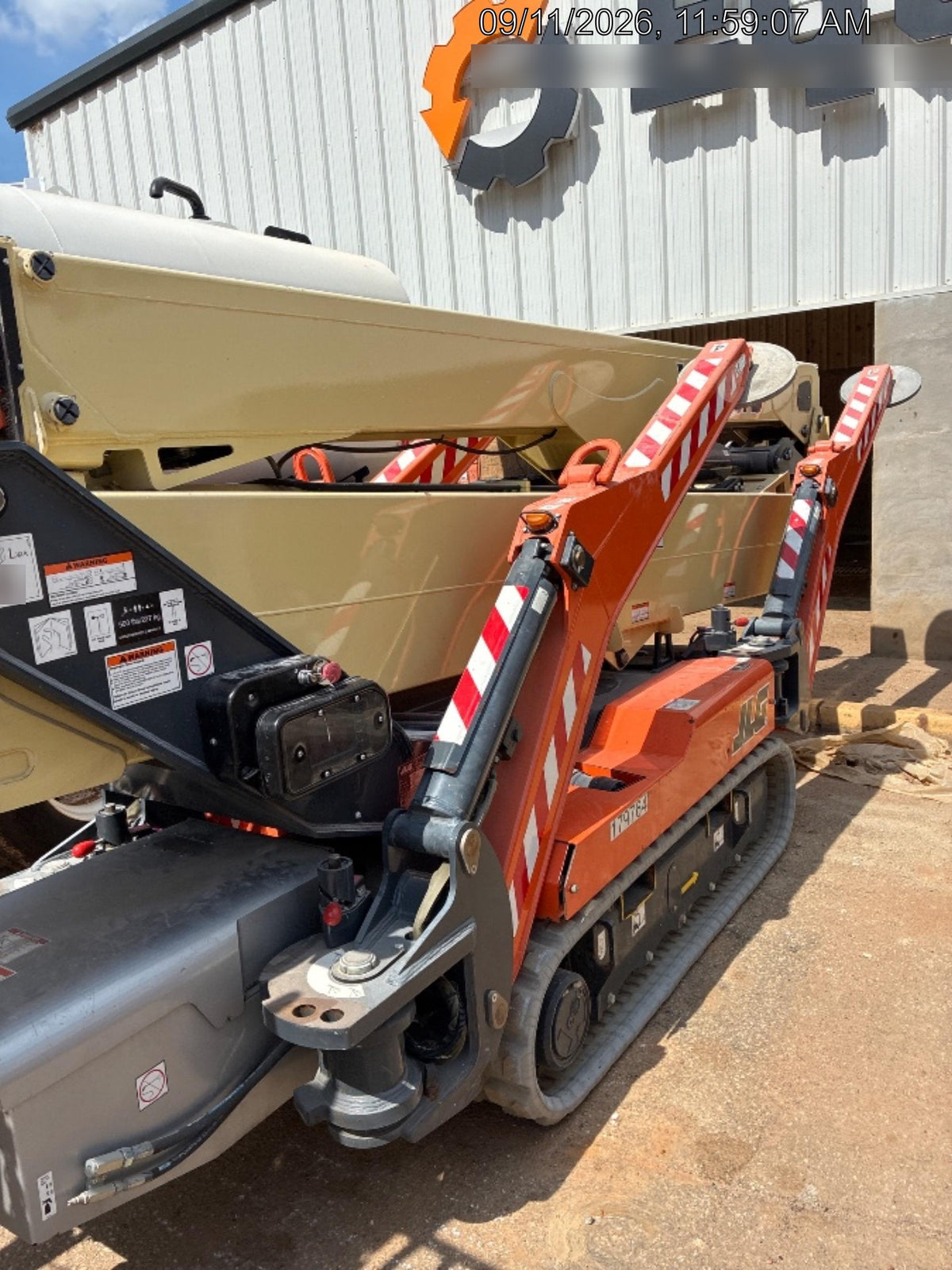 2021 JLG X1000AJ