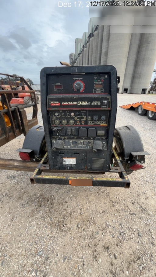 2019 Lincoln Electric Vantage 322 Welder Ready-Pak 3, Two wheel trailer, Fender and Light kit, Cable Rack