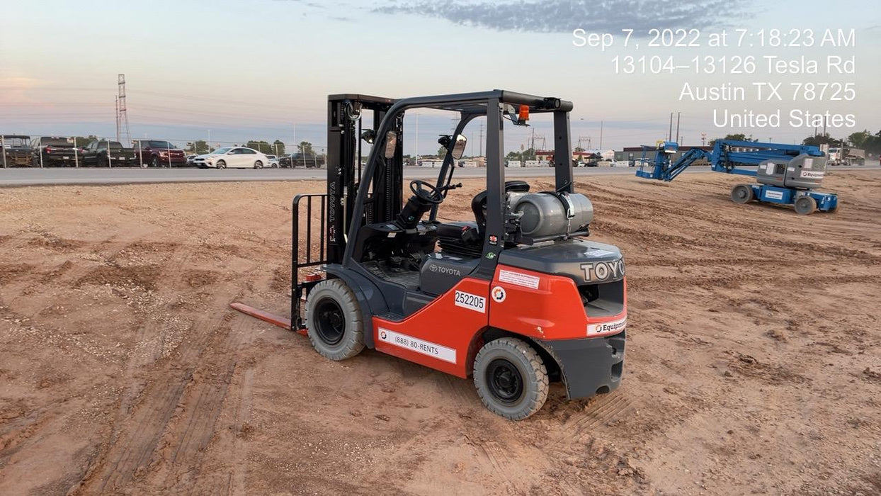 2022 TOYOTA 50-8FGU25