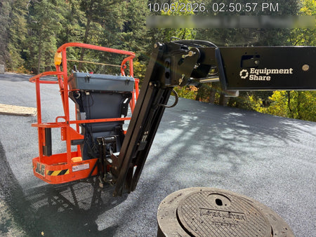 2024 JLG E300AJP