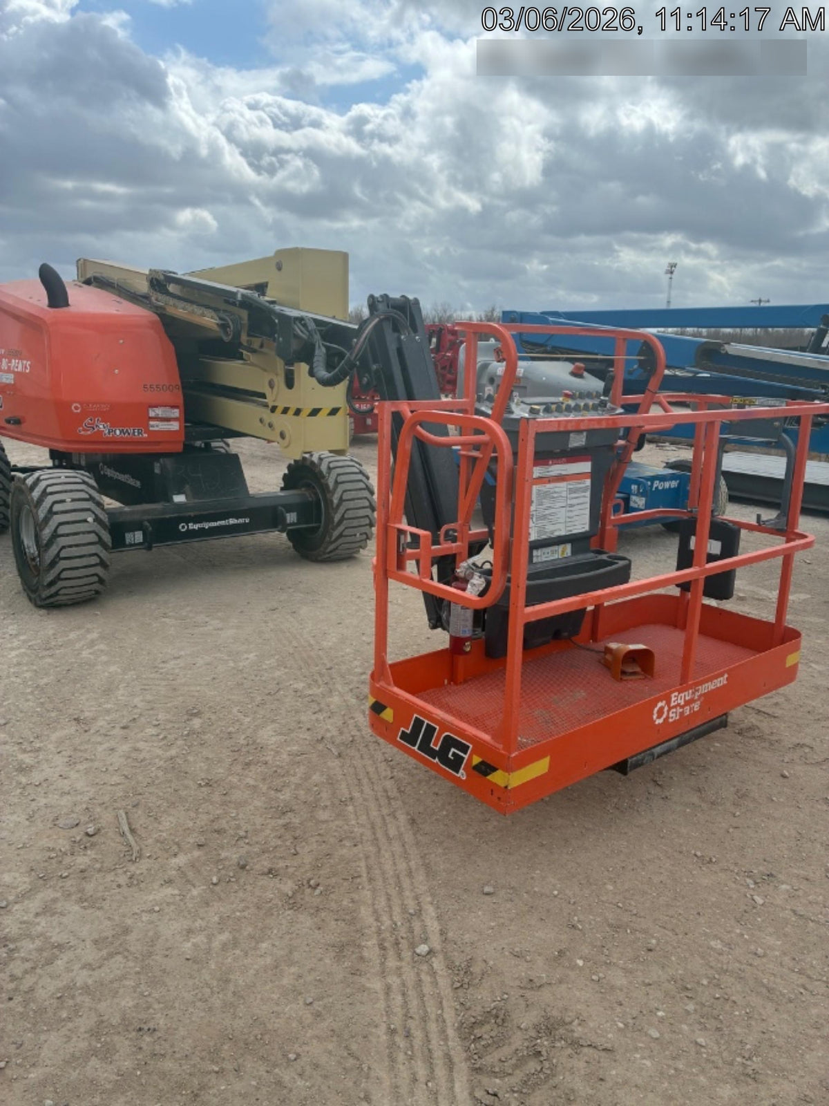 2025 JLG 450AJ