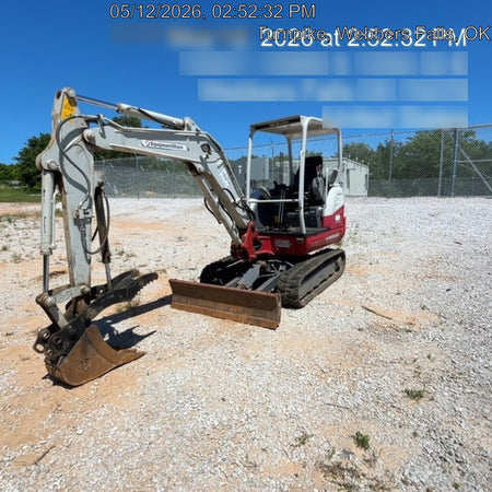 2022 TAKEUCHI TB235-2R