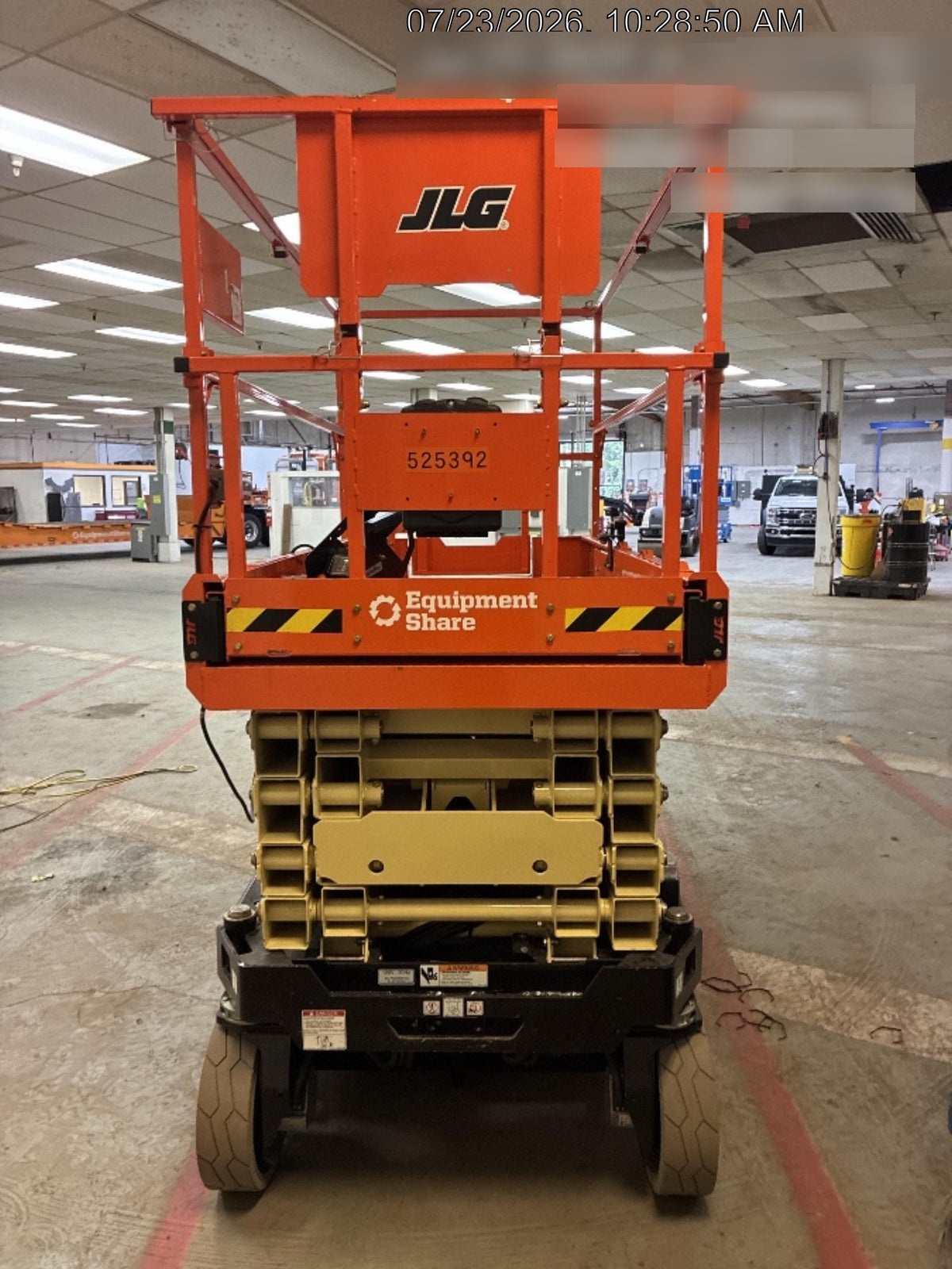 2025 JLG ES3246