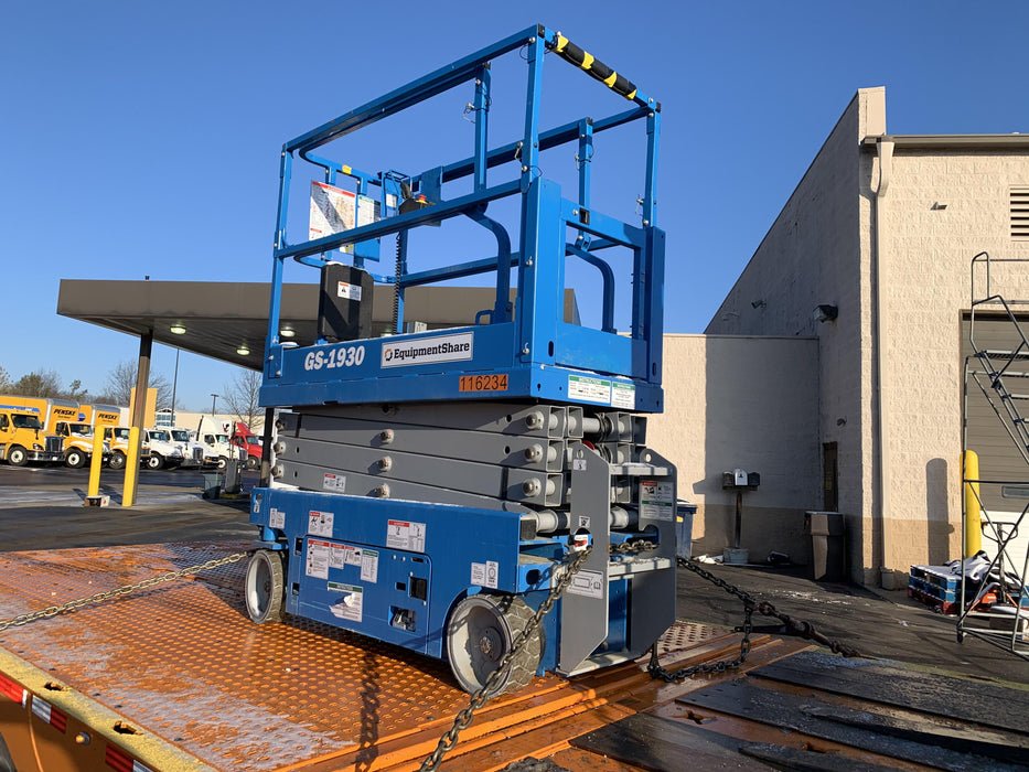 2020 Genie GS-1930 Solid Non Marking Tires, Beacon, Folding rails with half height swing gate