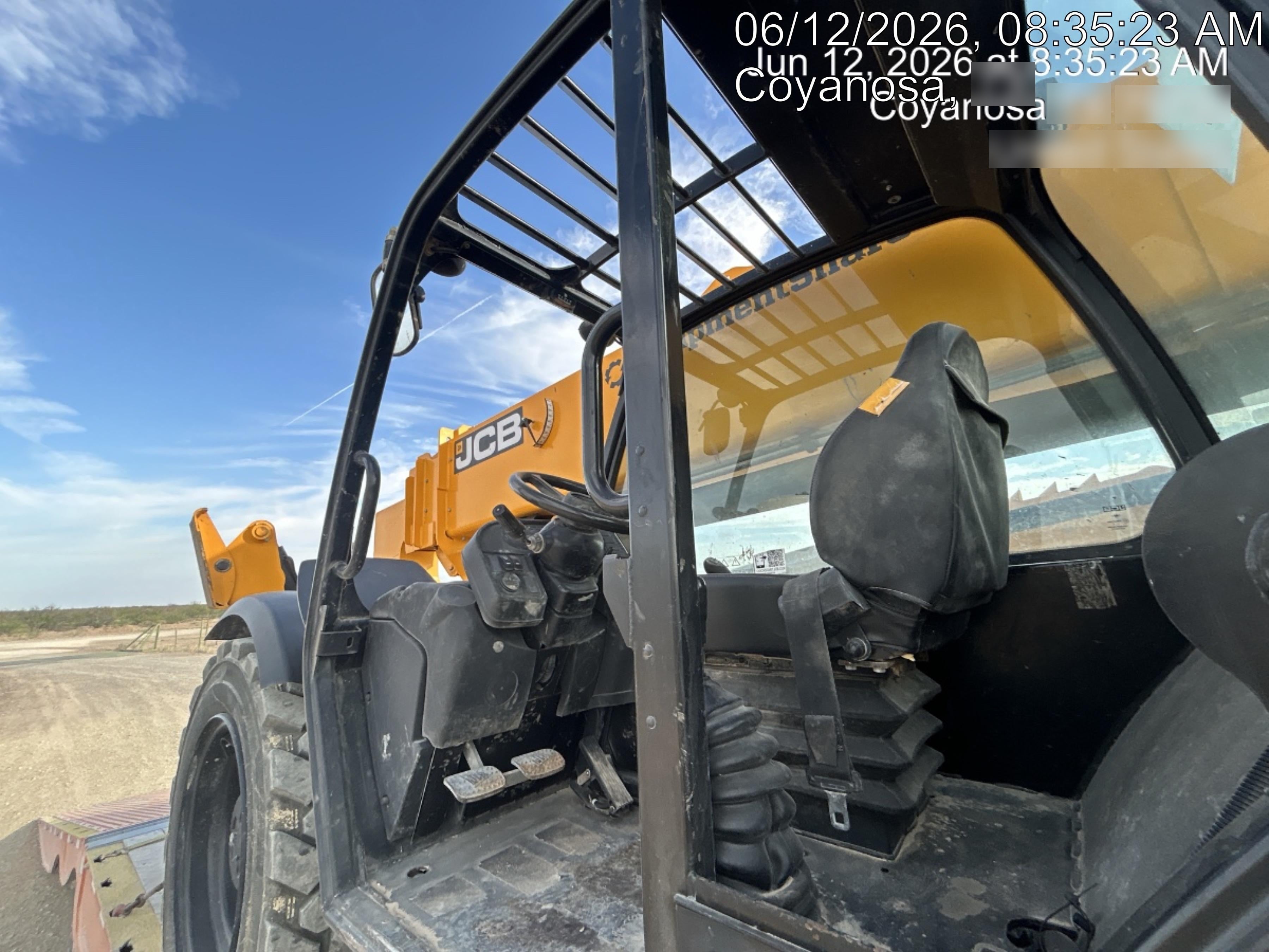 2023 JCB 510-56