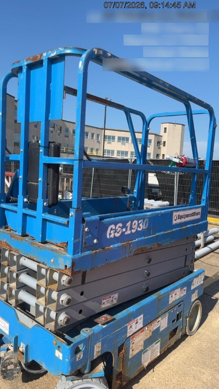 2019 Genie GS-1930 Fixed Rails with Chain Entry