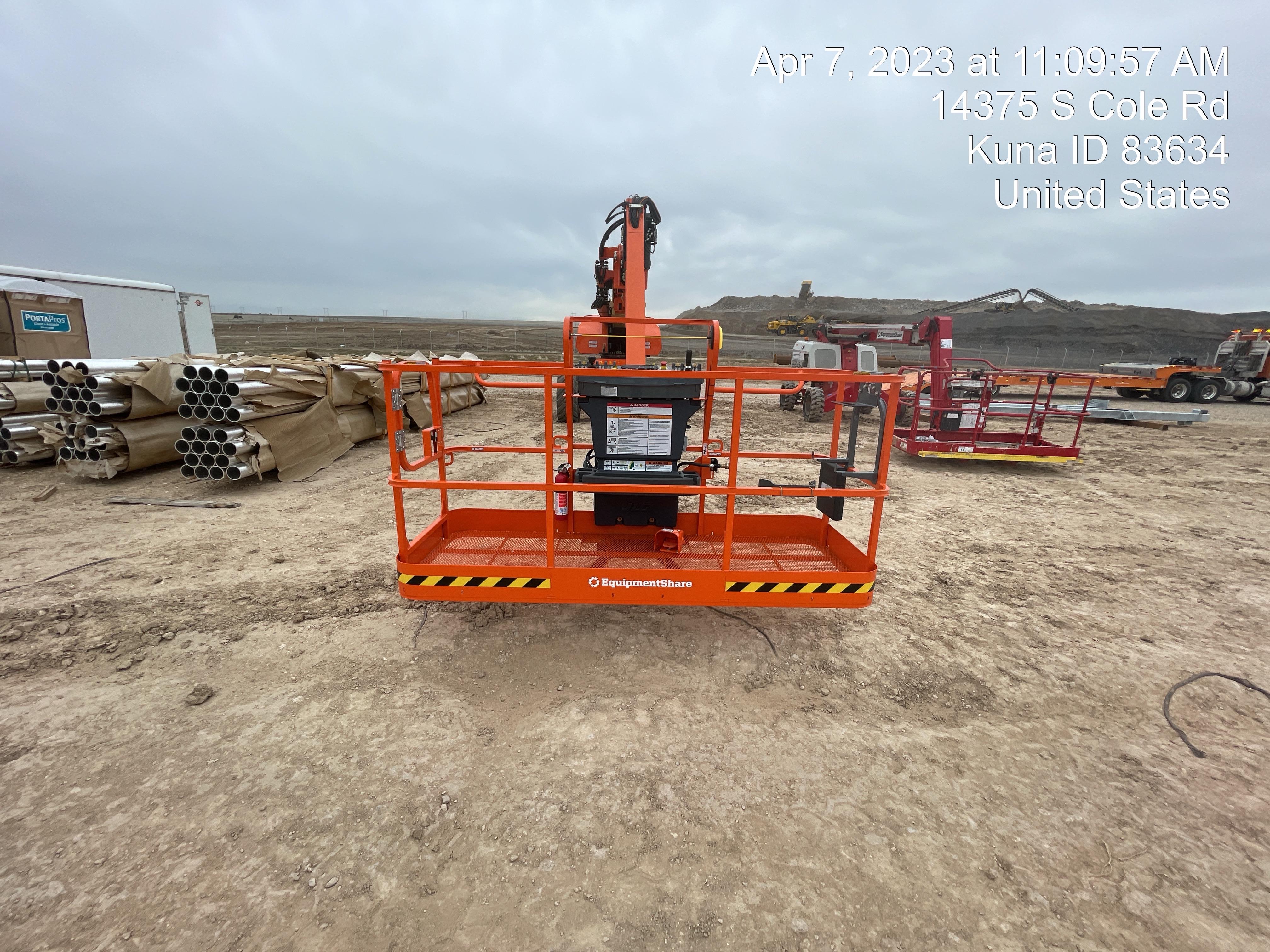 2023 JLG 1200SJP