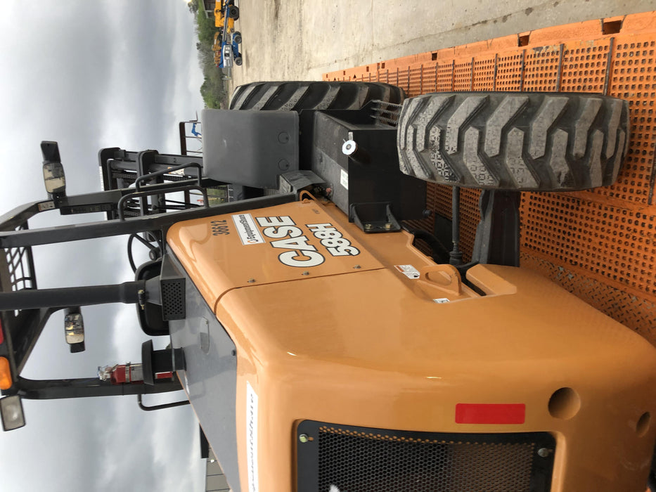 2019 CASE 588H