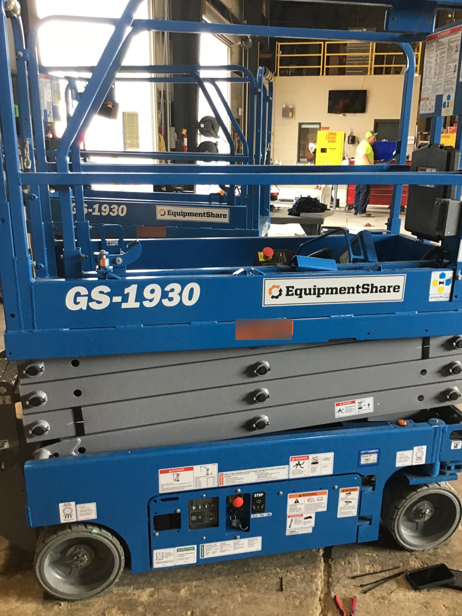 2020 Genie GS-1930 Fixed rails with chain entry gate - Pre A92.20
