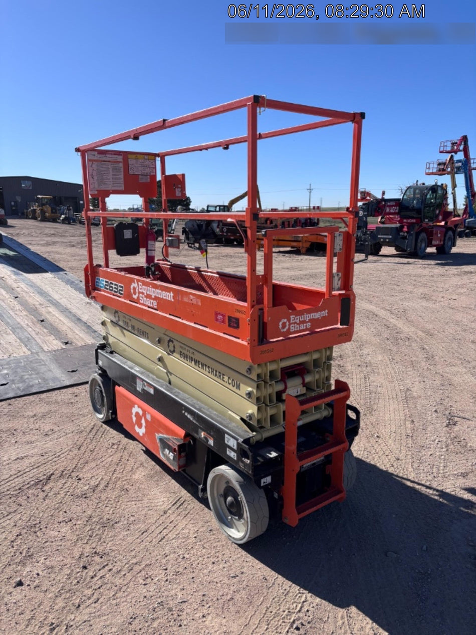 2022 JLG ES2632