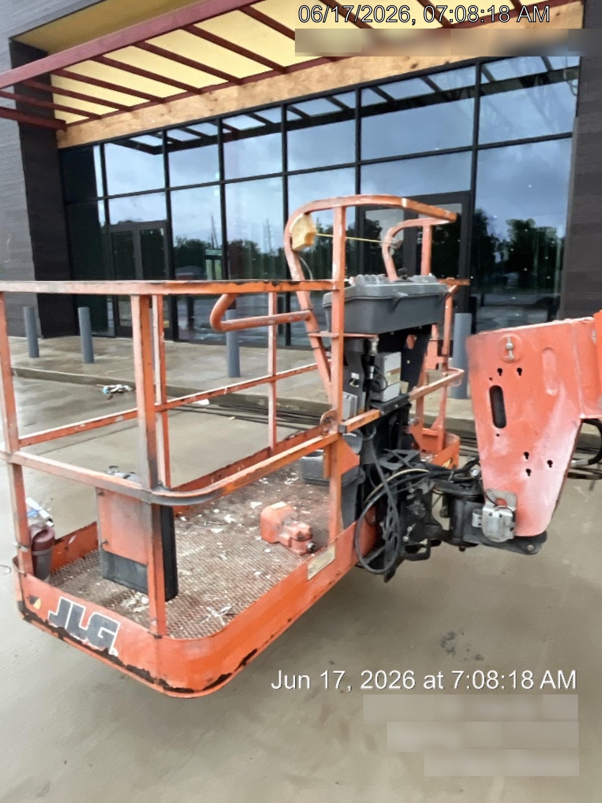 2021 JLG 600S