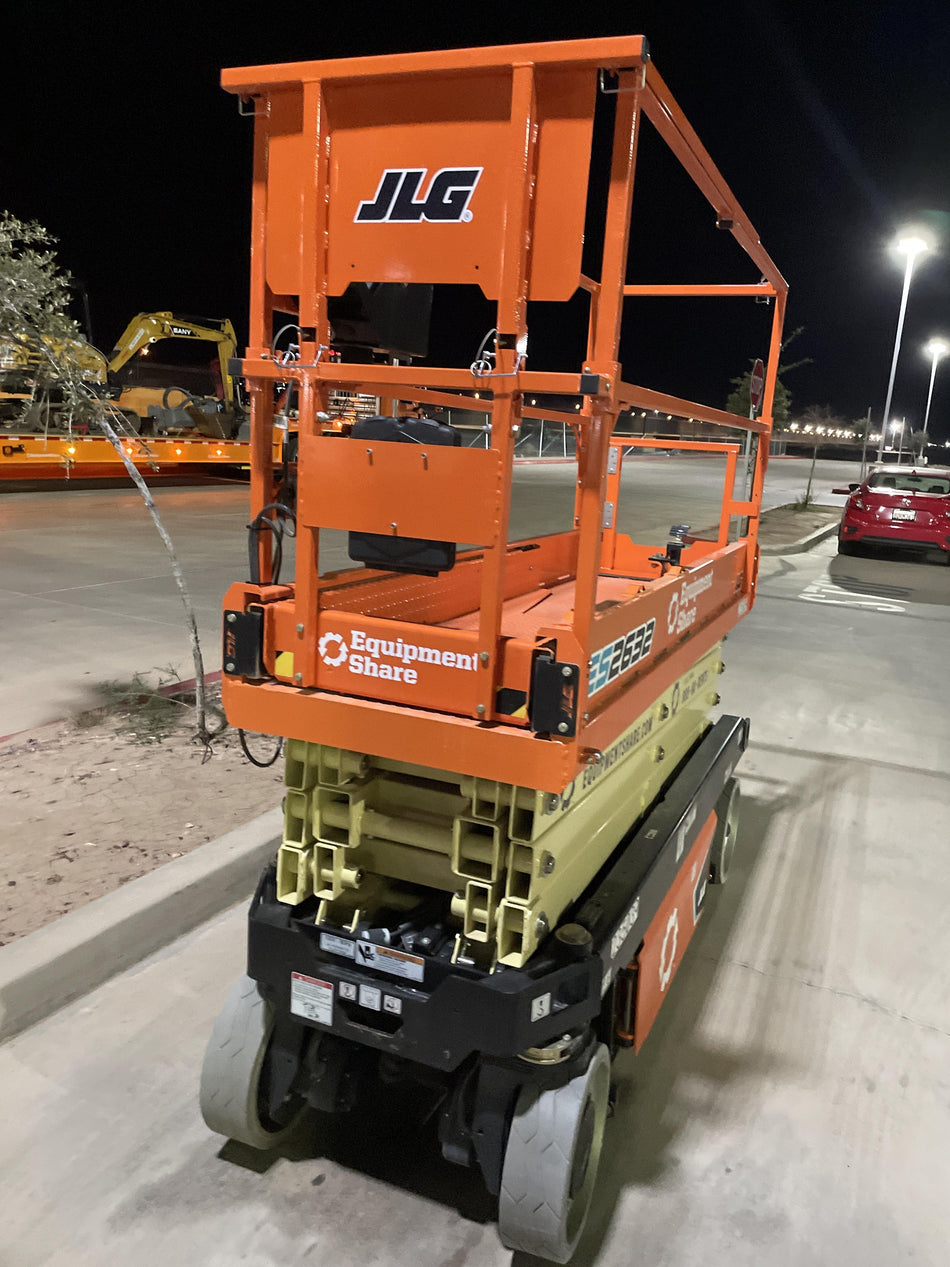 2022 JLG ES2632
