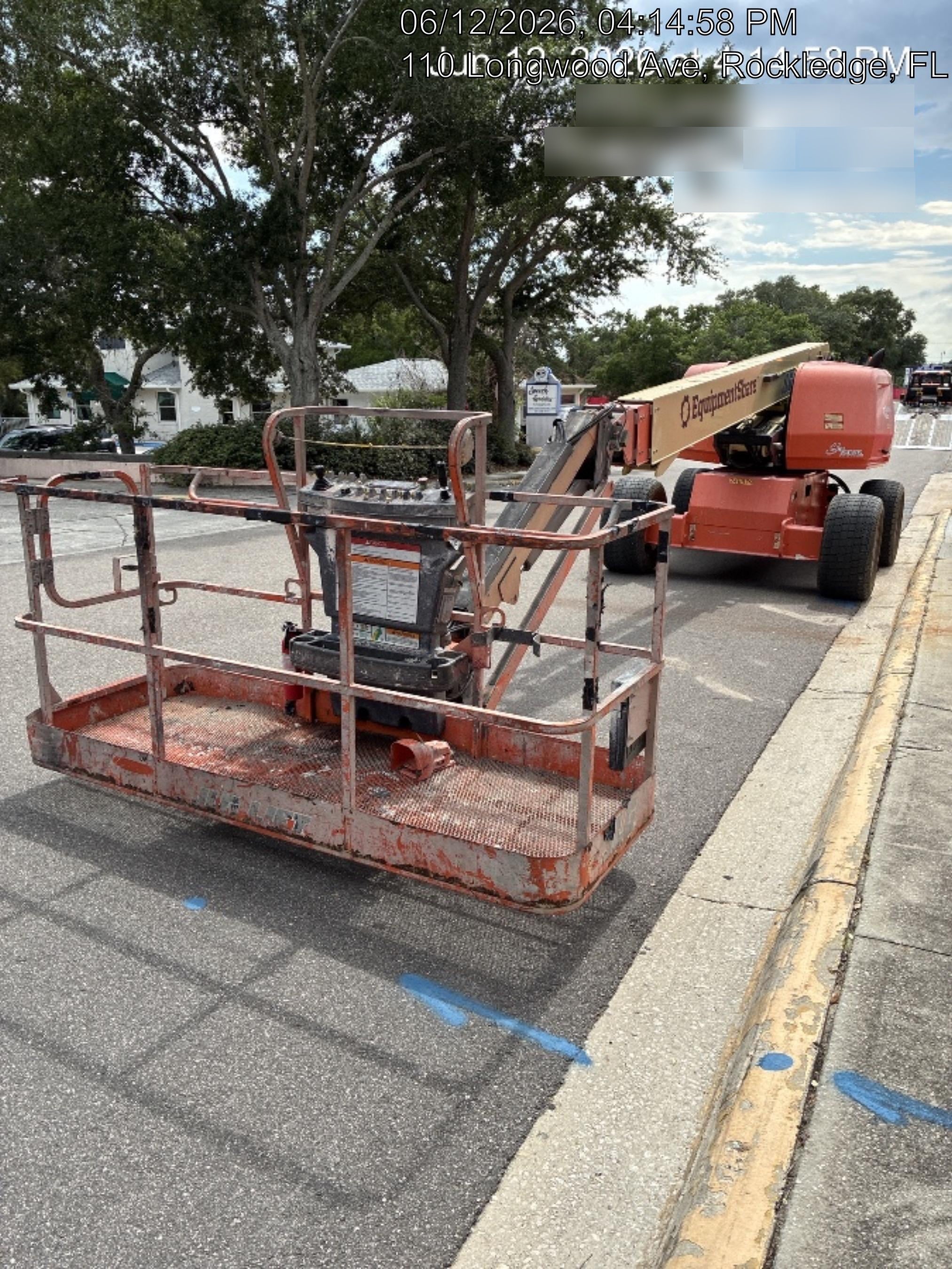 2022 JLG 660SJ