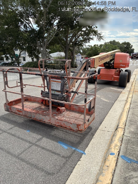2022 JLG 660SJ