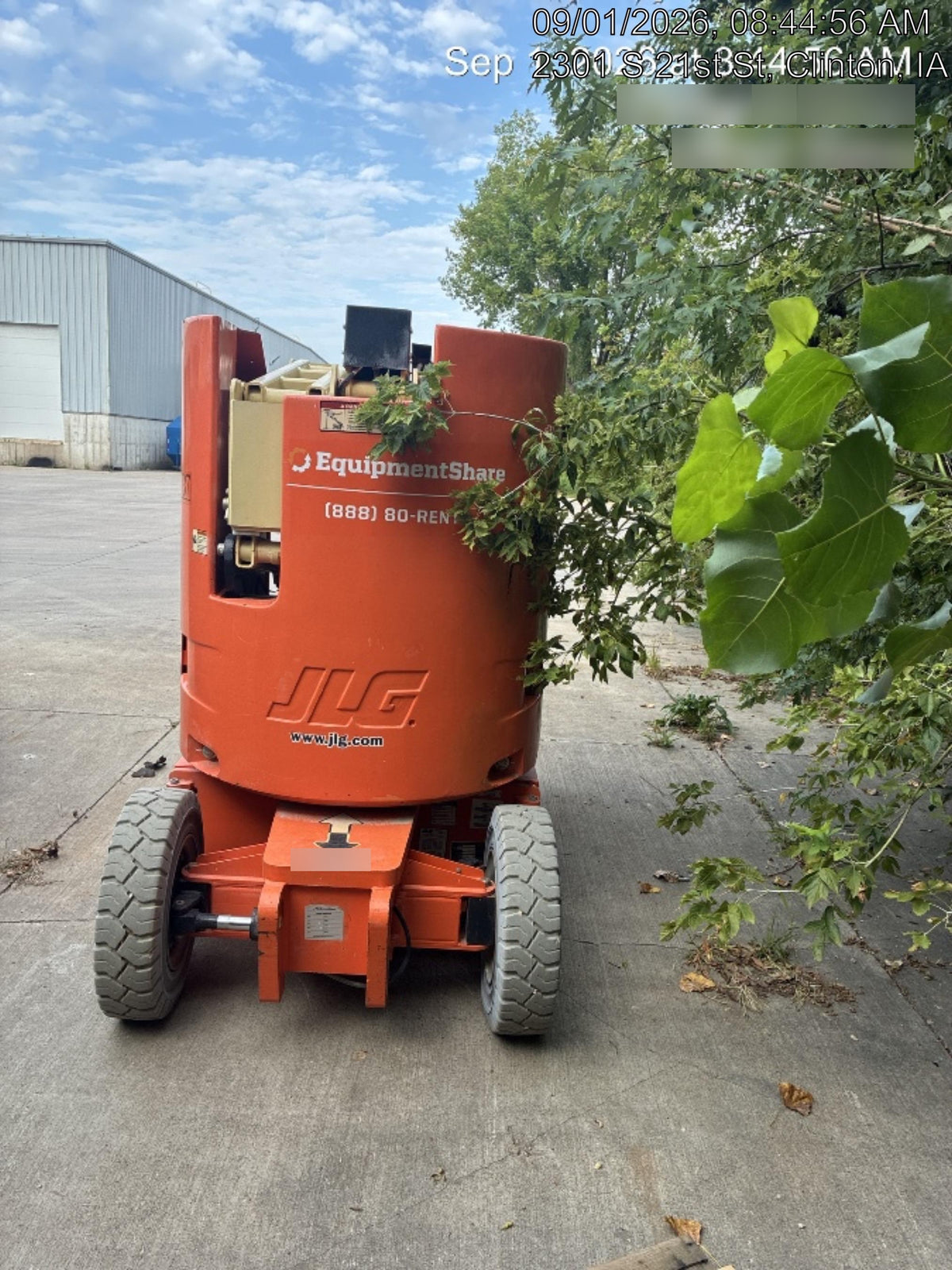2019 JLG E300AJP