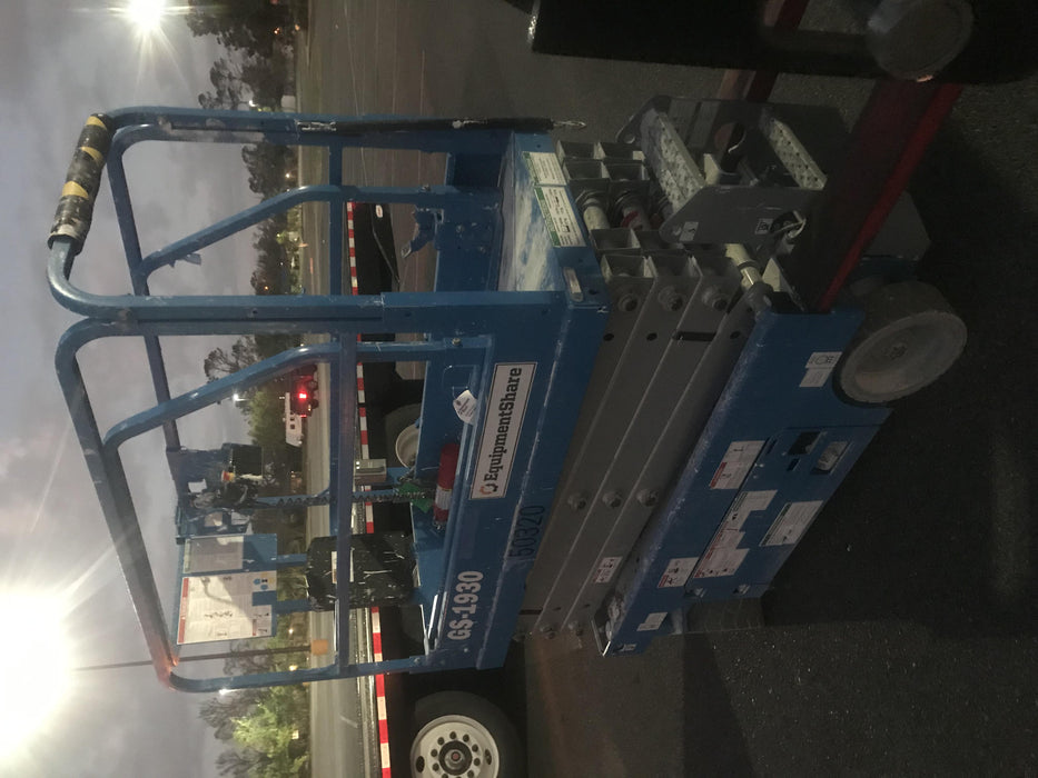 2019 Genie GS-1930 Fixed Rails with Chain Entry