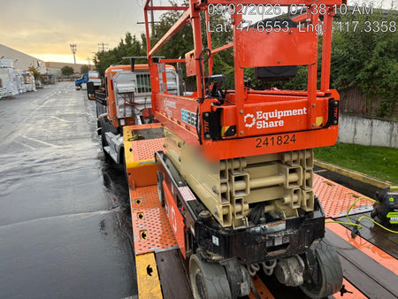 2022 JLG ES2632