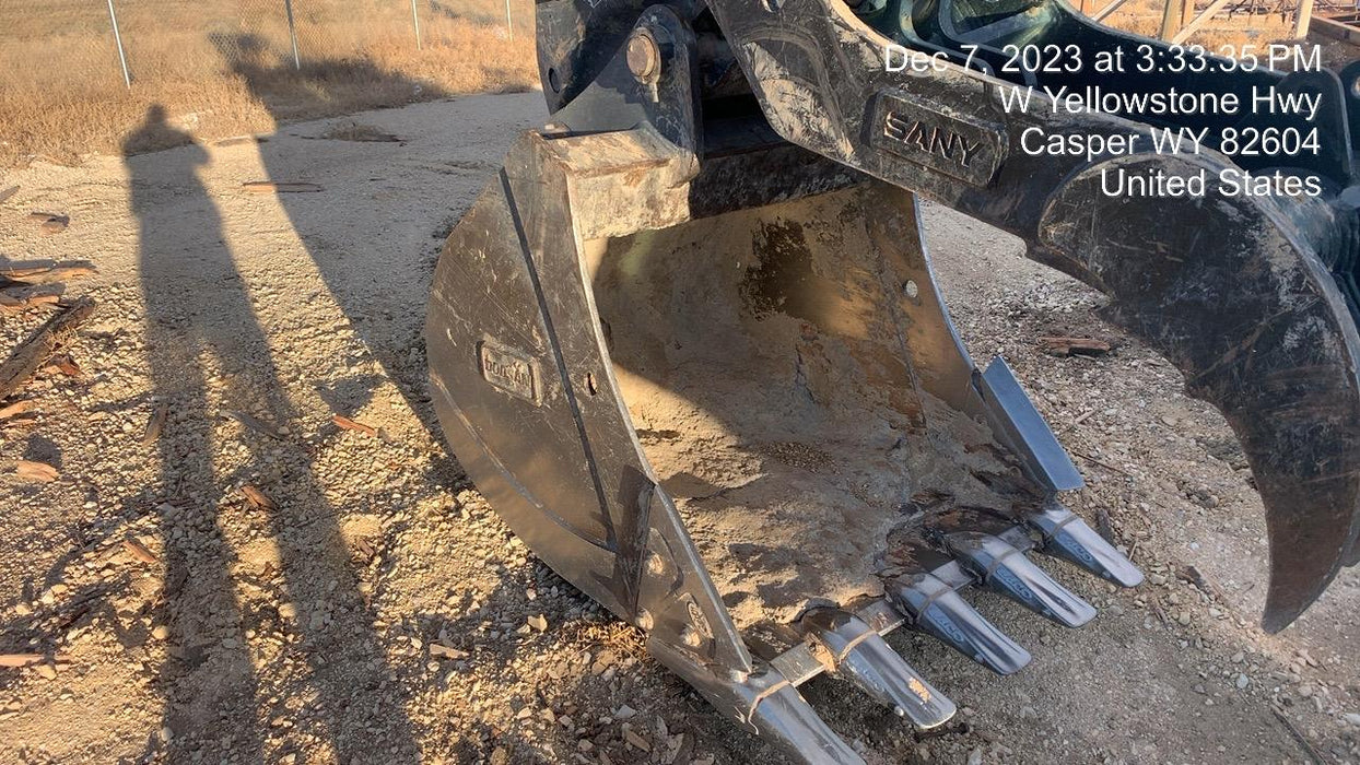 2019 DOOSAN 42" Excavator Bucket