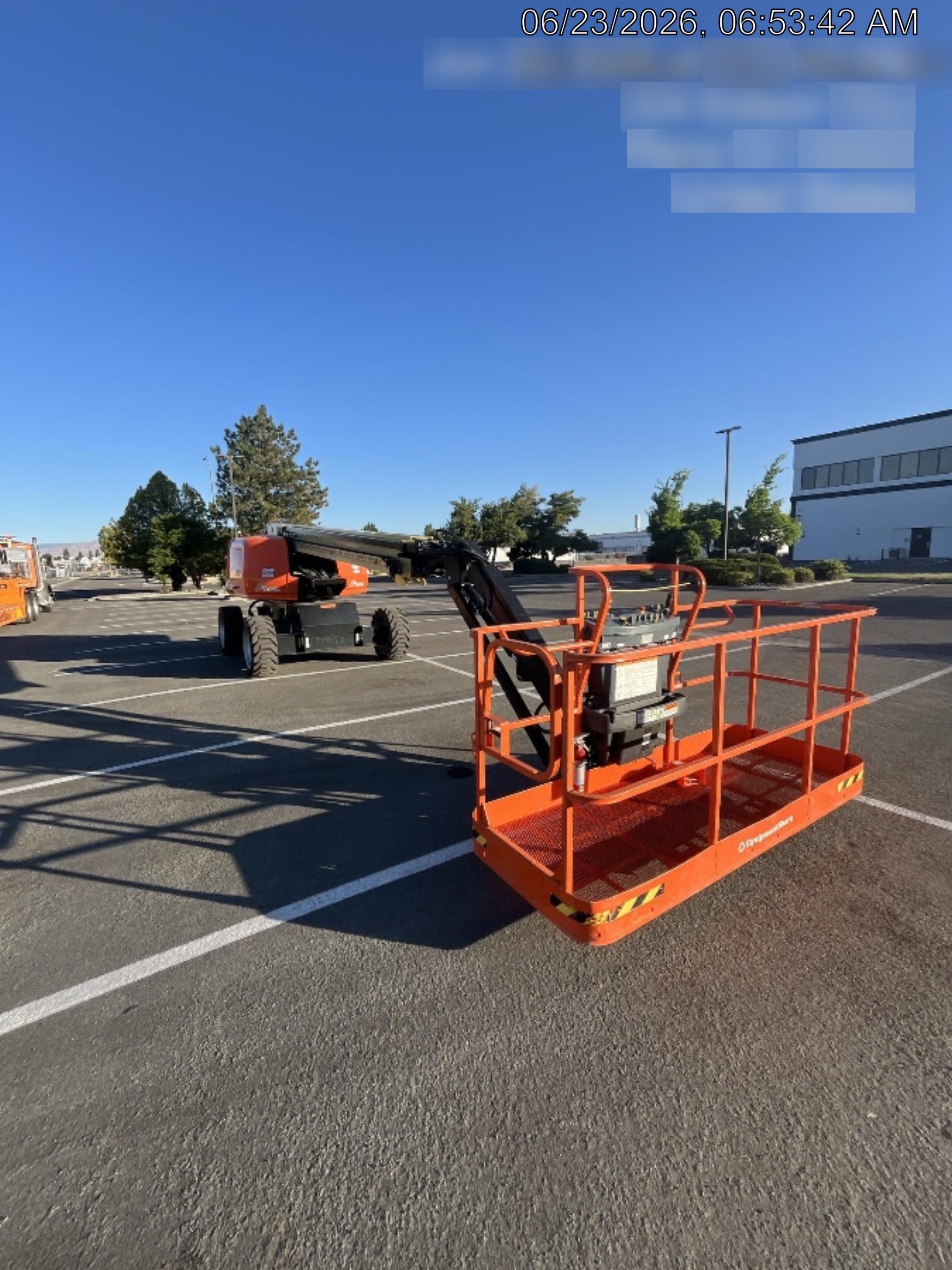2025 JLG 660SJ