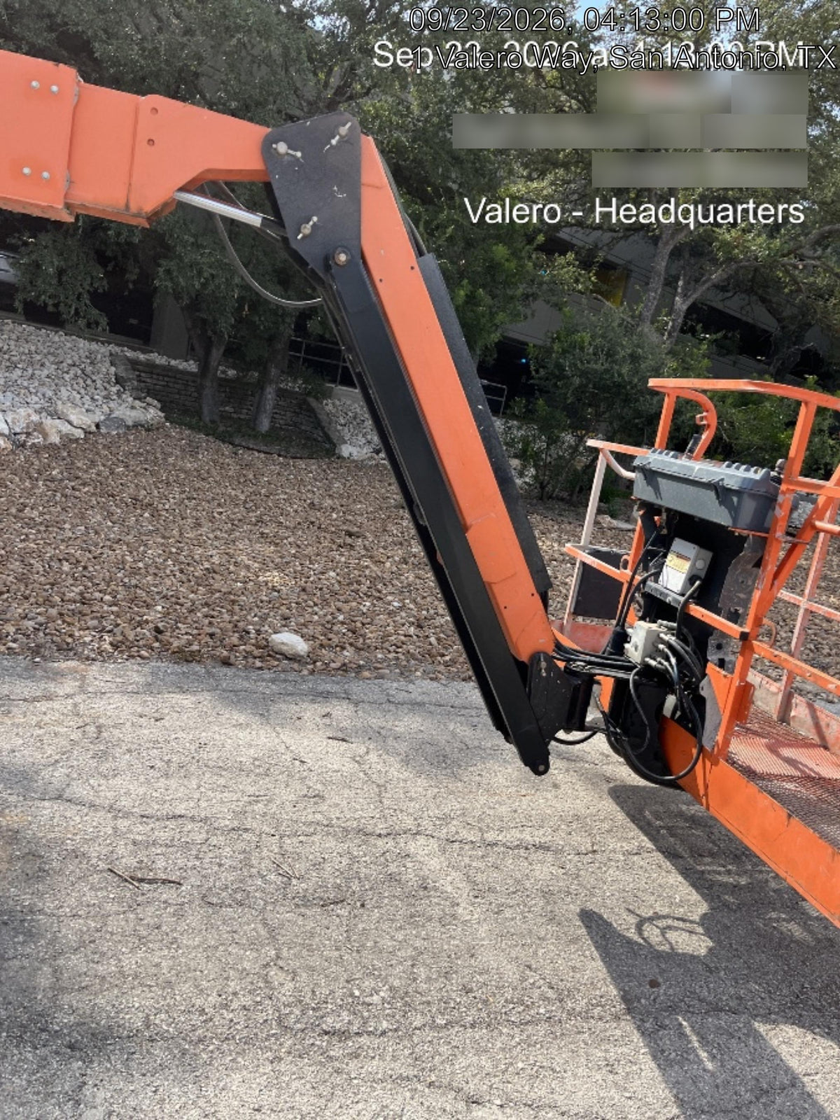 2016 JLG 660SJ
