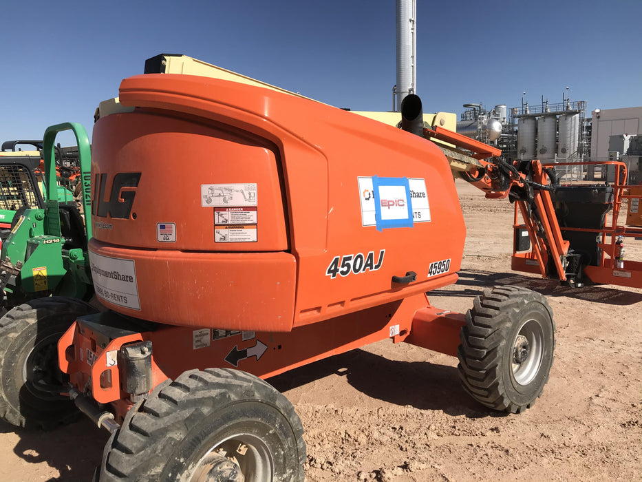 2019 JLG 450AJ