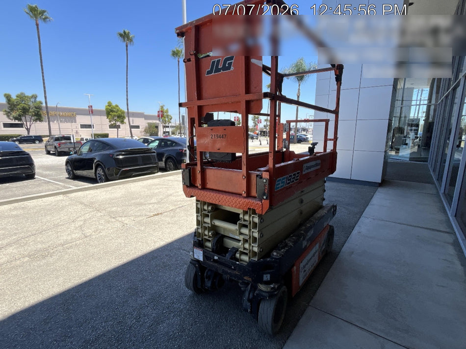 2022 JLG ES1932