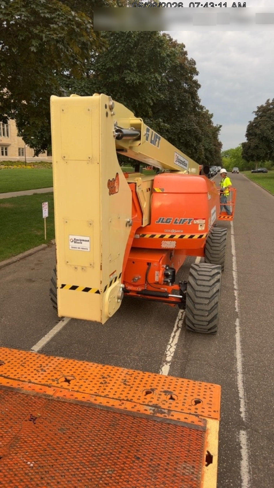 2022 JLG 800AJ
