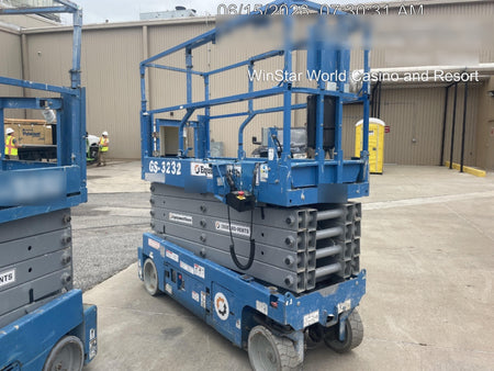 2019 Genie GS-3232 Standard Options