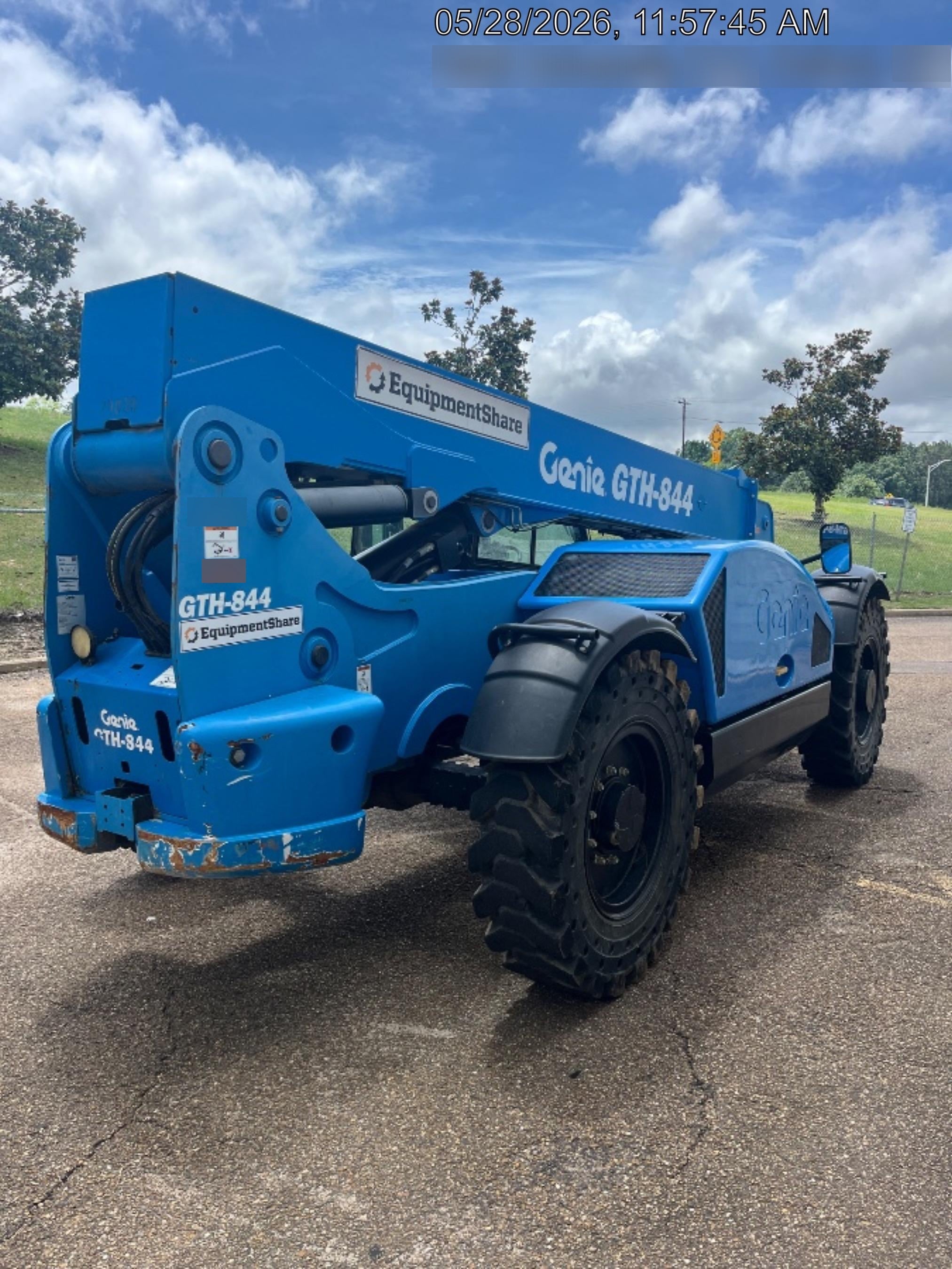 2018 Genie GTH-844 Genie GTH-844 w/Enclosed Cab w/HVAC, Work Lights, Solid Tires, Beacon, 60" Carriage and Forks