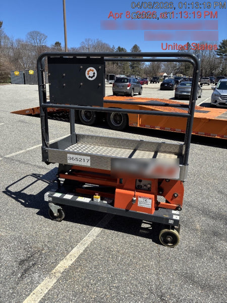 2023 JLG 1030P