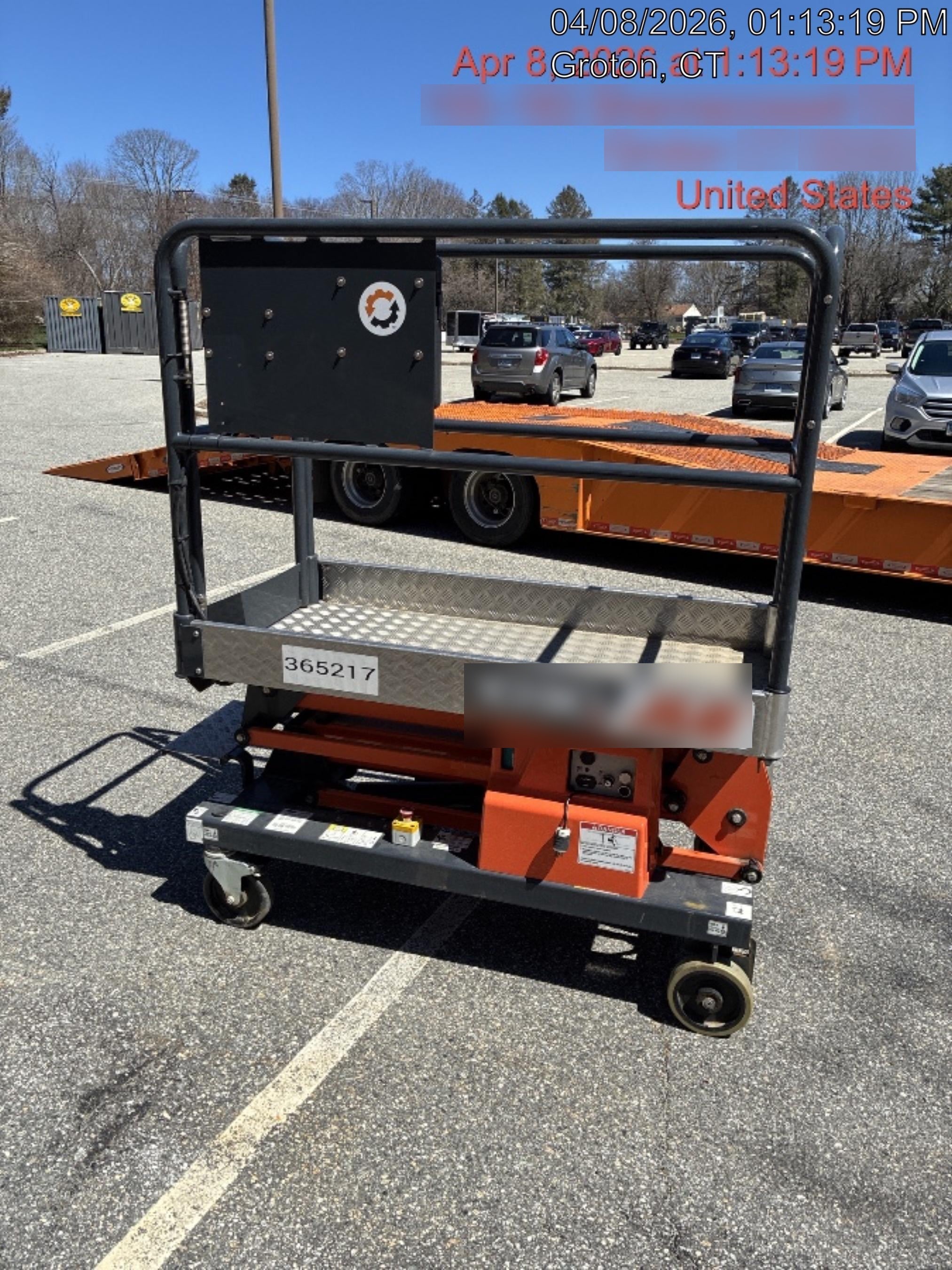 2023 JLG 1030P