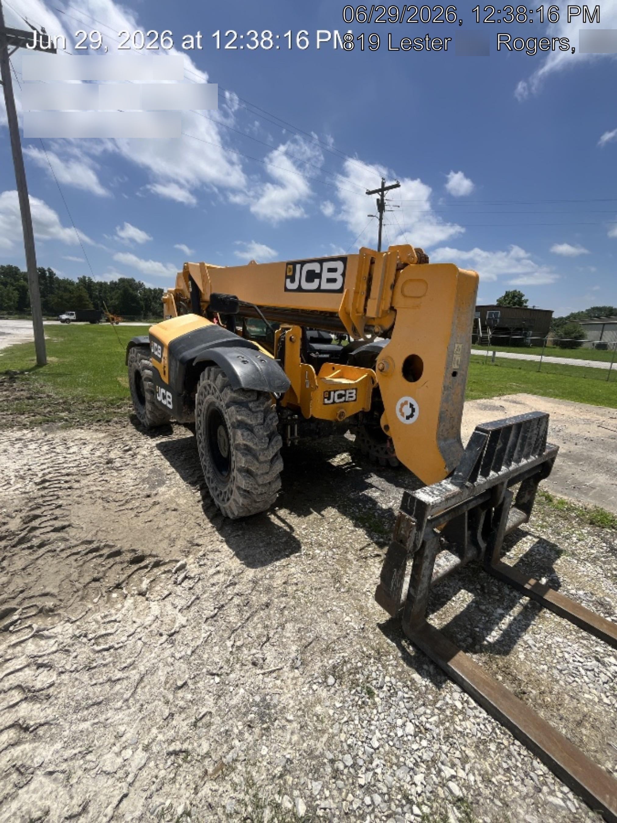 2019 JCB 509-42 74 HP w/Open ROPS, Beacon, Aux Hydraulics, LED Work lights, Solid Tires 66" Carriage/60" Forks