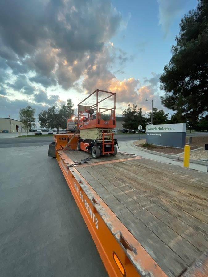2022 JLG ES2632
