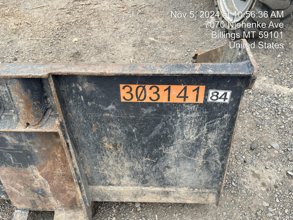 2021 TAKEUCHI 84" Smooth Bucket - Takeuchi