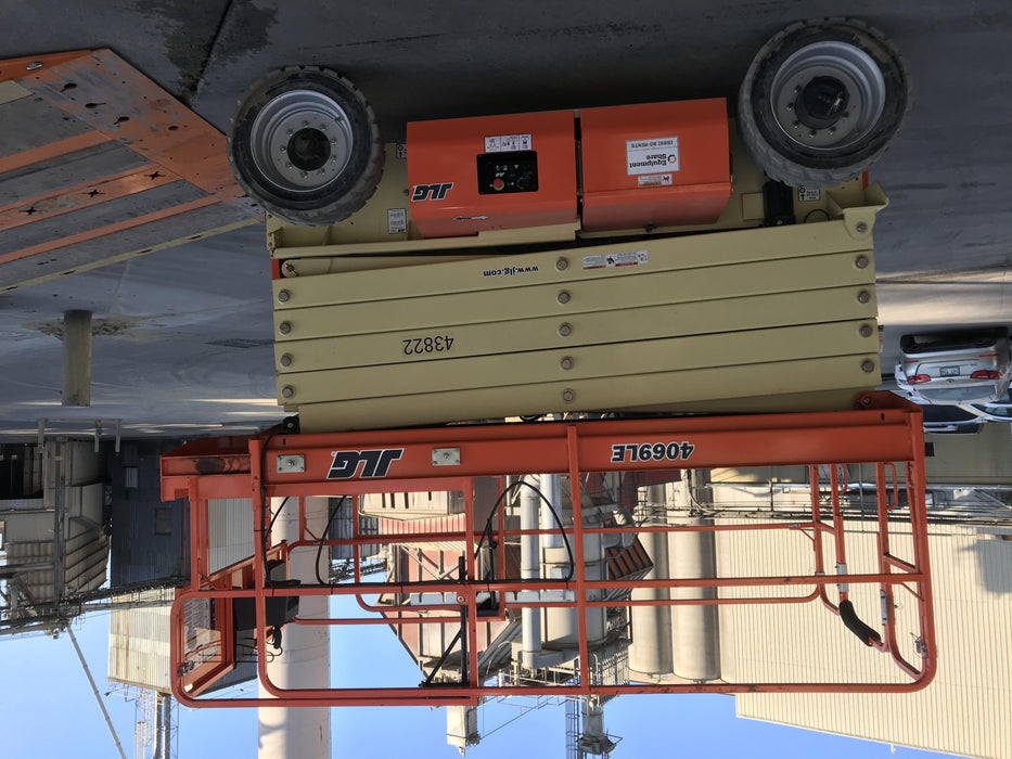 2019 JLG 4069LE Solid Non Marking Tires, Rotating Beacon